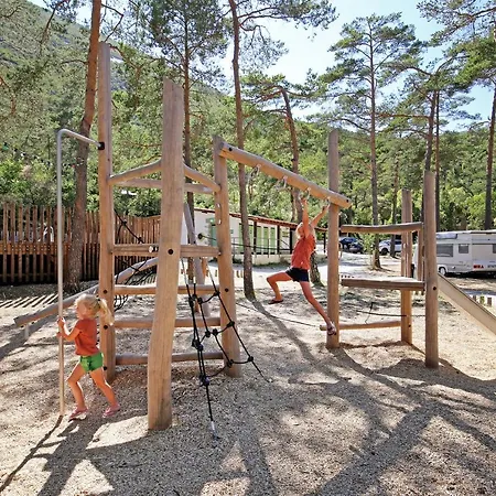 Huttopia Gorges Du Verdon キャンプ場 4*